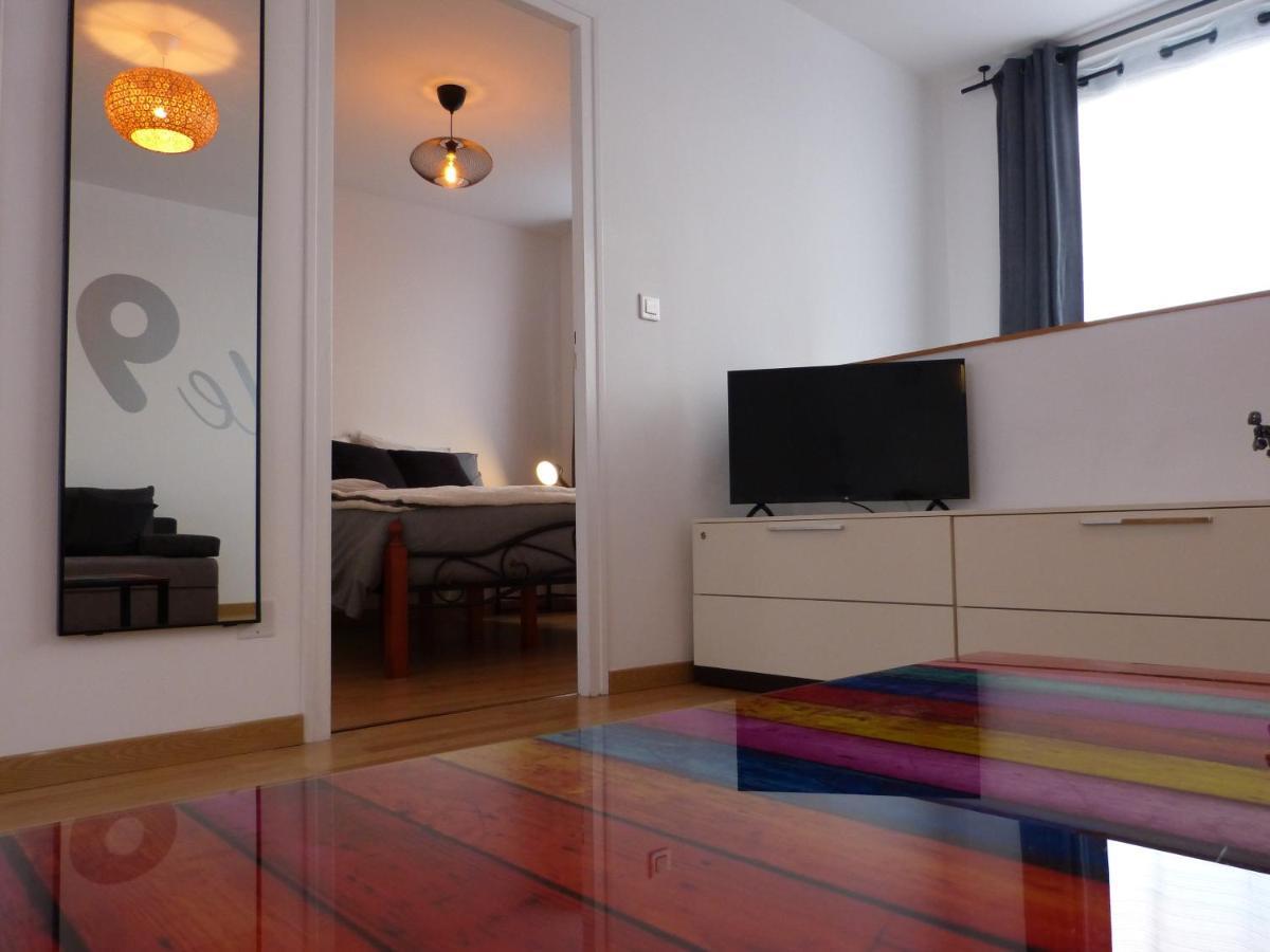 Le 99B Modern Apartment Queen Size Bed Connected Tv Hallennes-lez-Haubourdin ภายนอก รูปภาพ