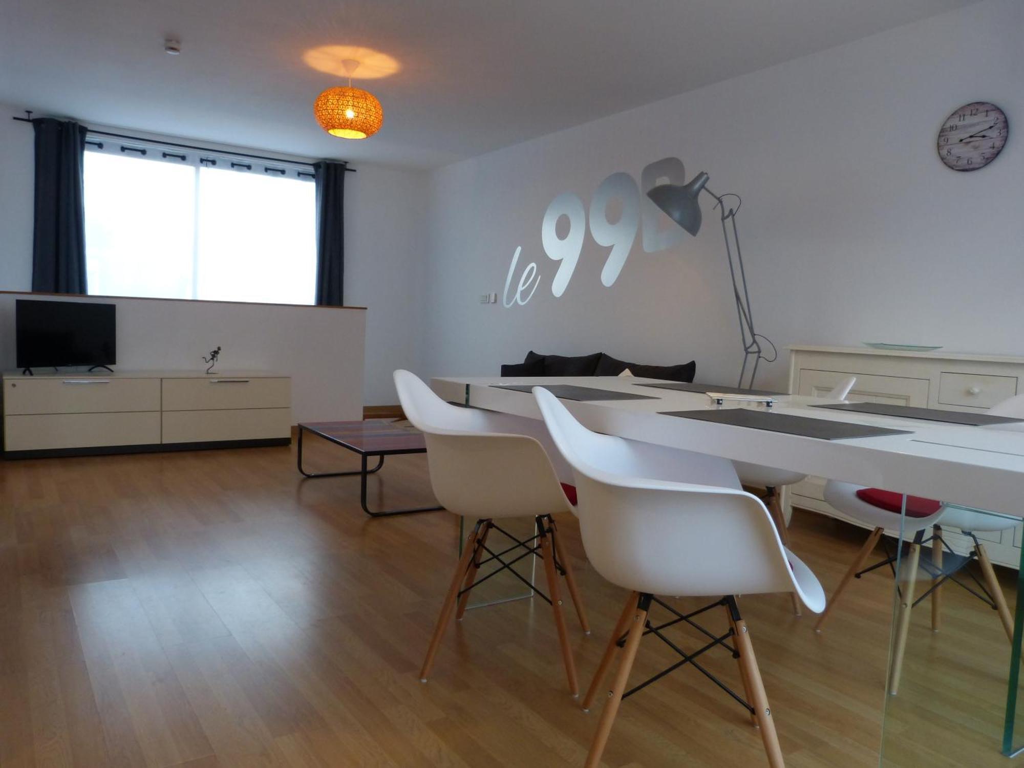 Le 99B Modern Apartment Queen Size Bed Connected Tv Hallennes-lez-Haubourdin ภายนอก รูปภาพ